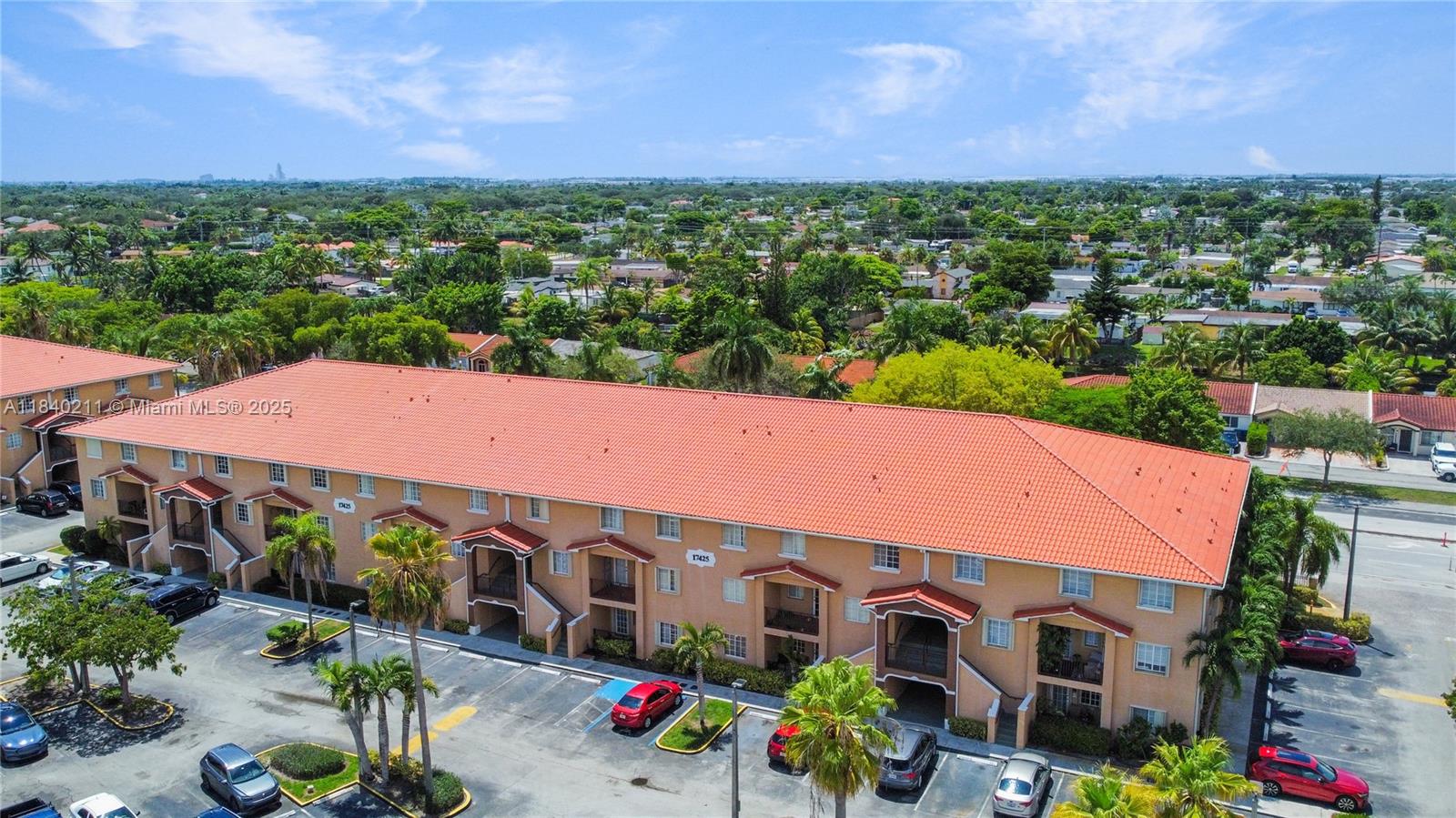 POINCIANA LAKES VILLAS CO - Residential