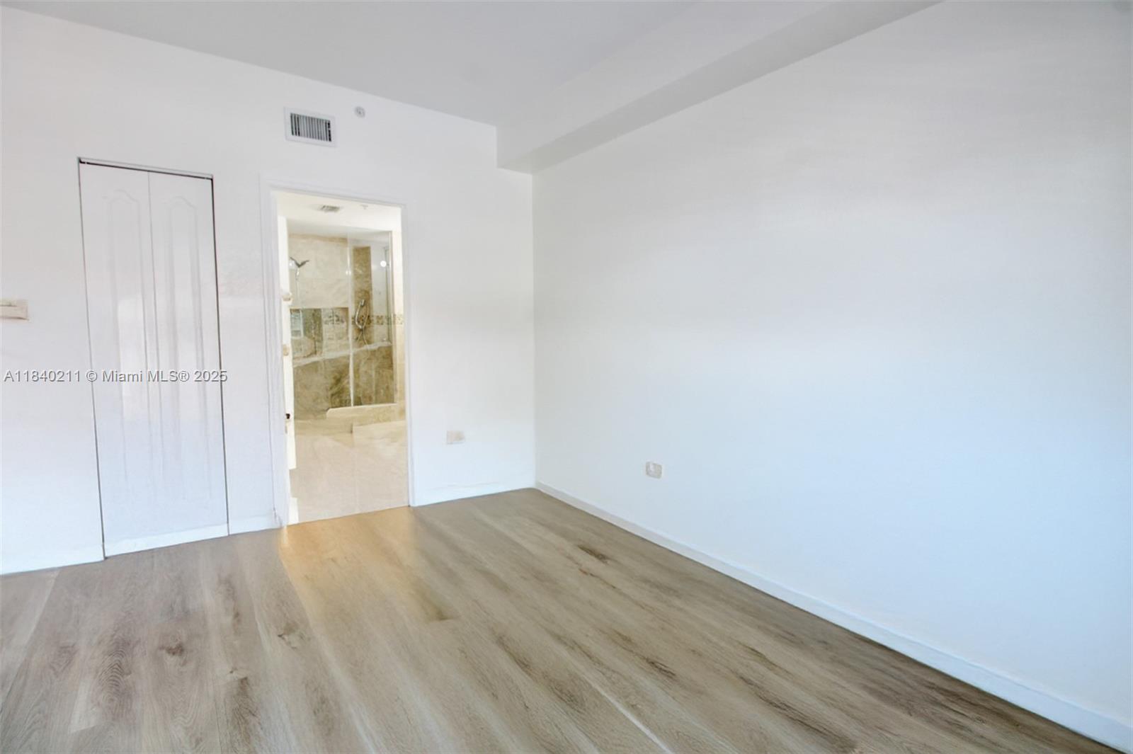 POINCIANA LAKES VILLAS CO - Residential