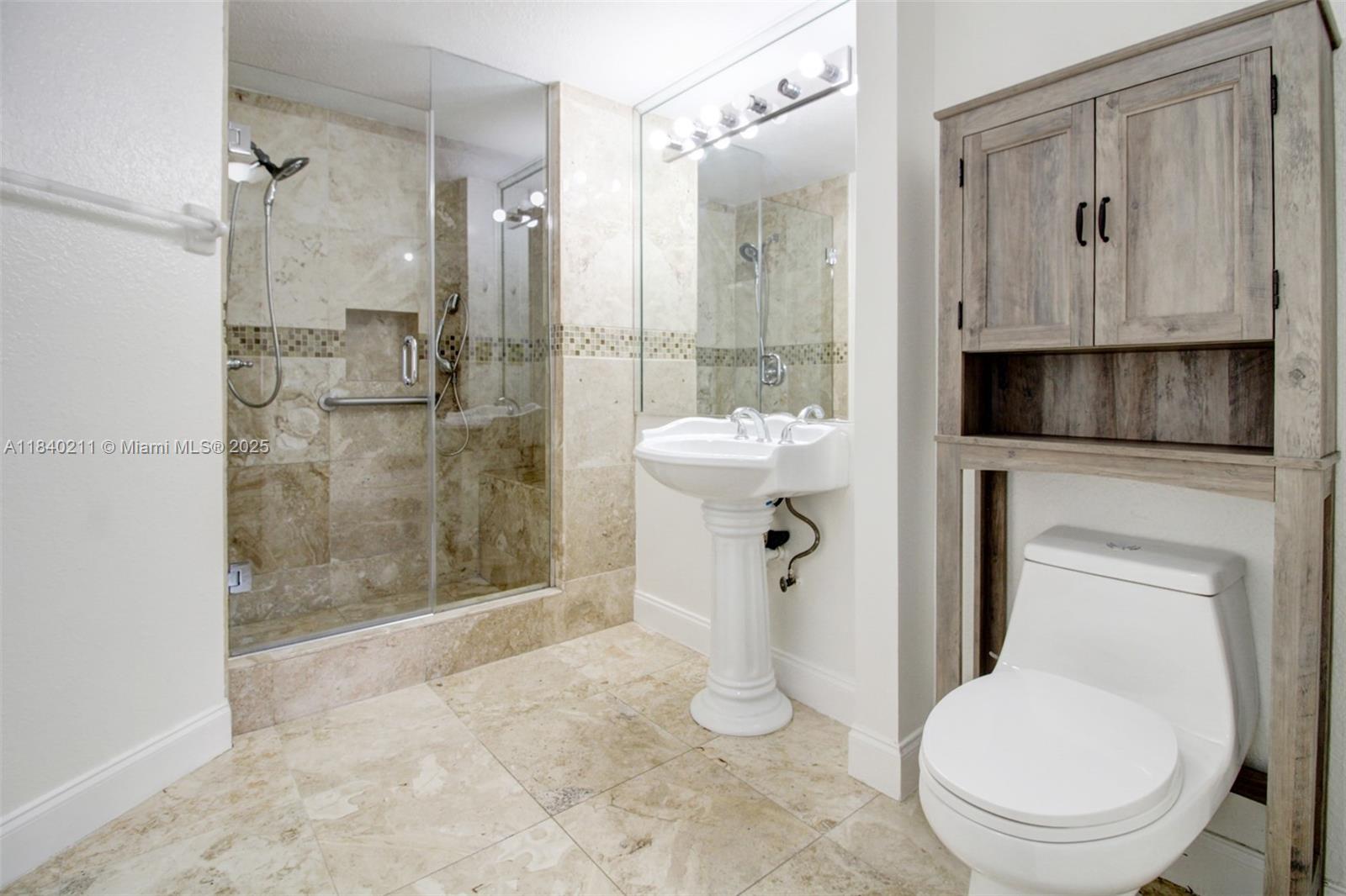 POINCIANA LAKES VILLAS CO - Residential