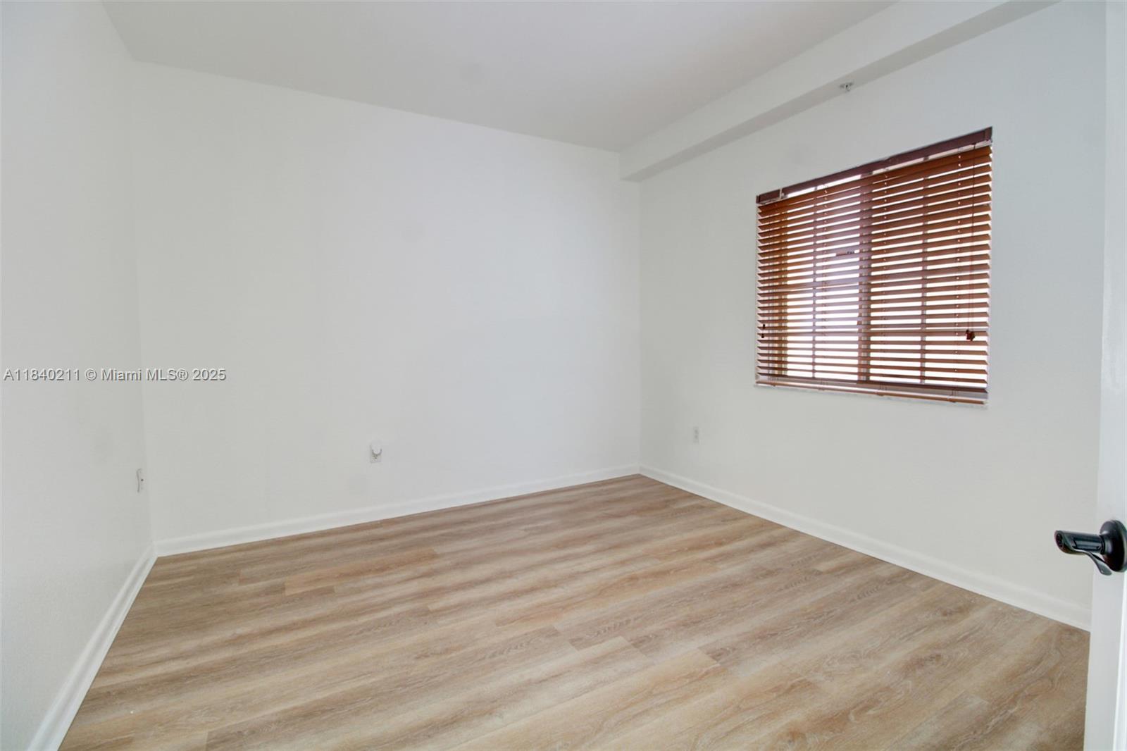 POINCIANA LAKES VILLAS CO - Residential