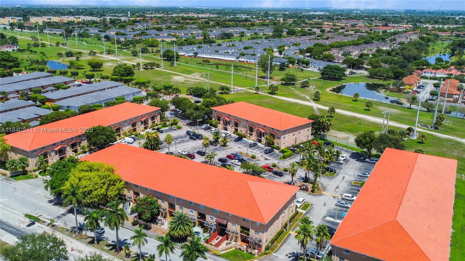 POINCIANA LAKES VILLAS CO - Residential