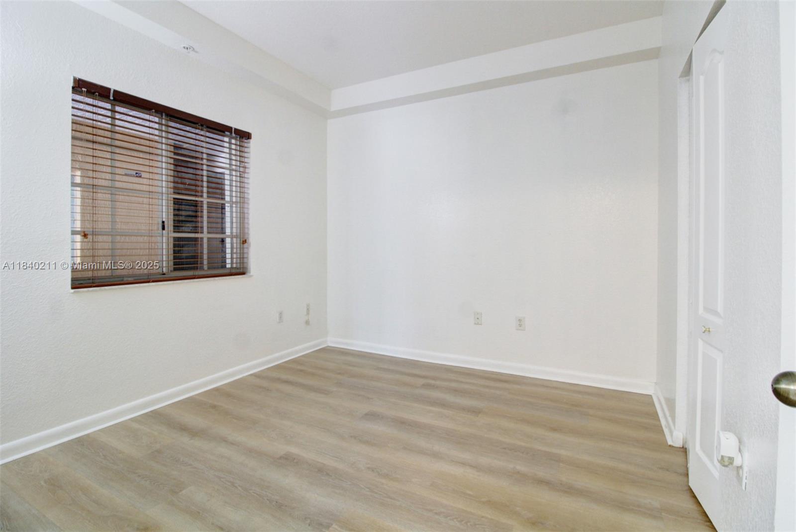 POINCIANA LAKES VILLAS CO - Residential