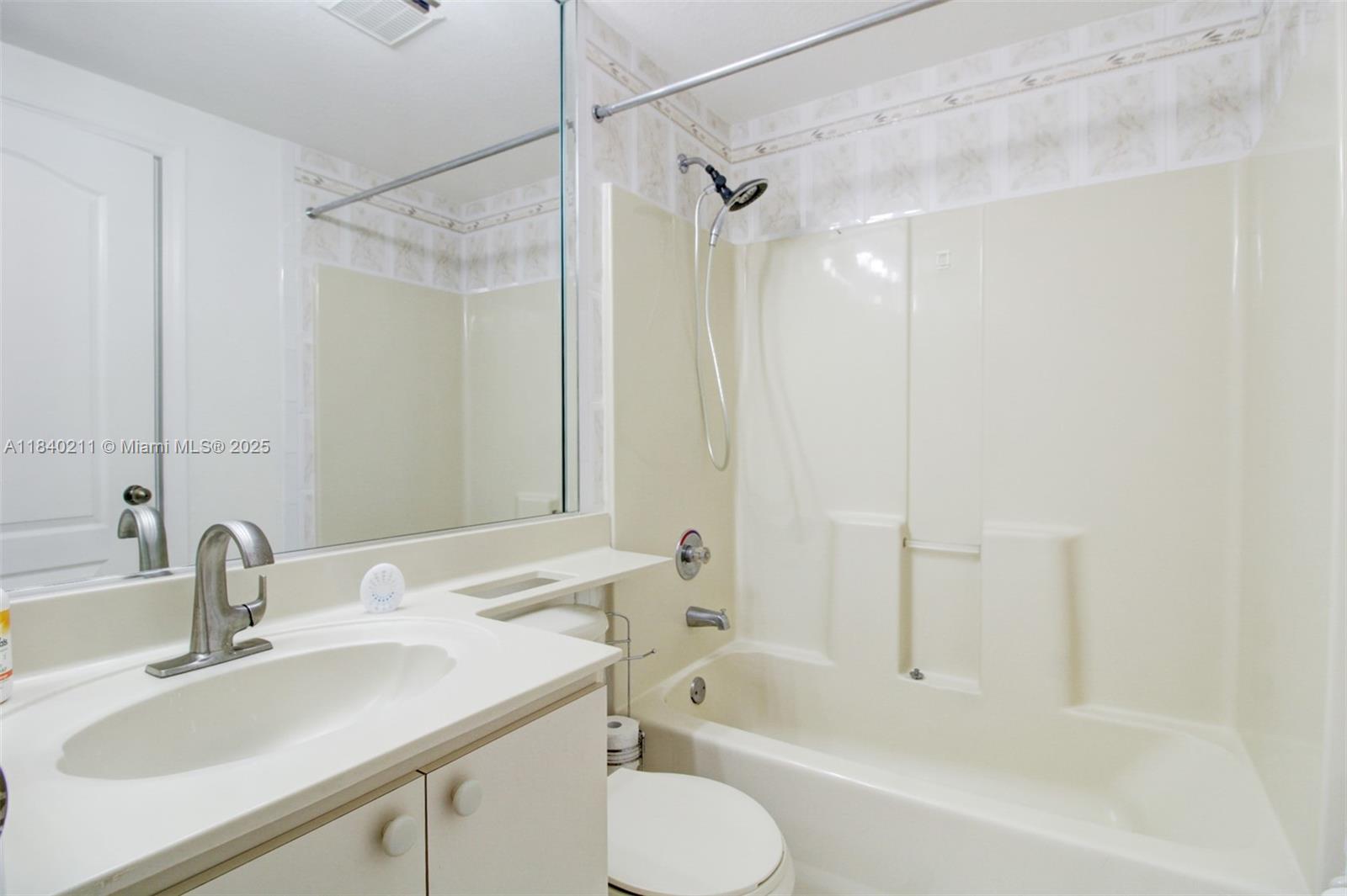 POINCIANA LAKES VILLAS CO - Residential