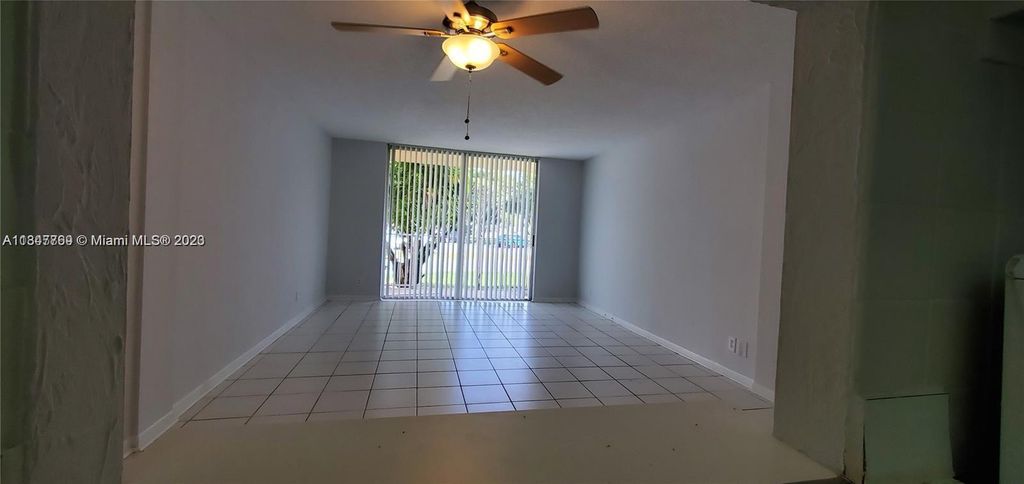 Photo of 500 Executive Center Dr #1M, West Palm Beach, FL 33401 (MLS # A11347769)