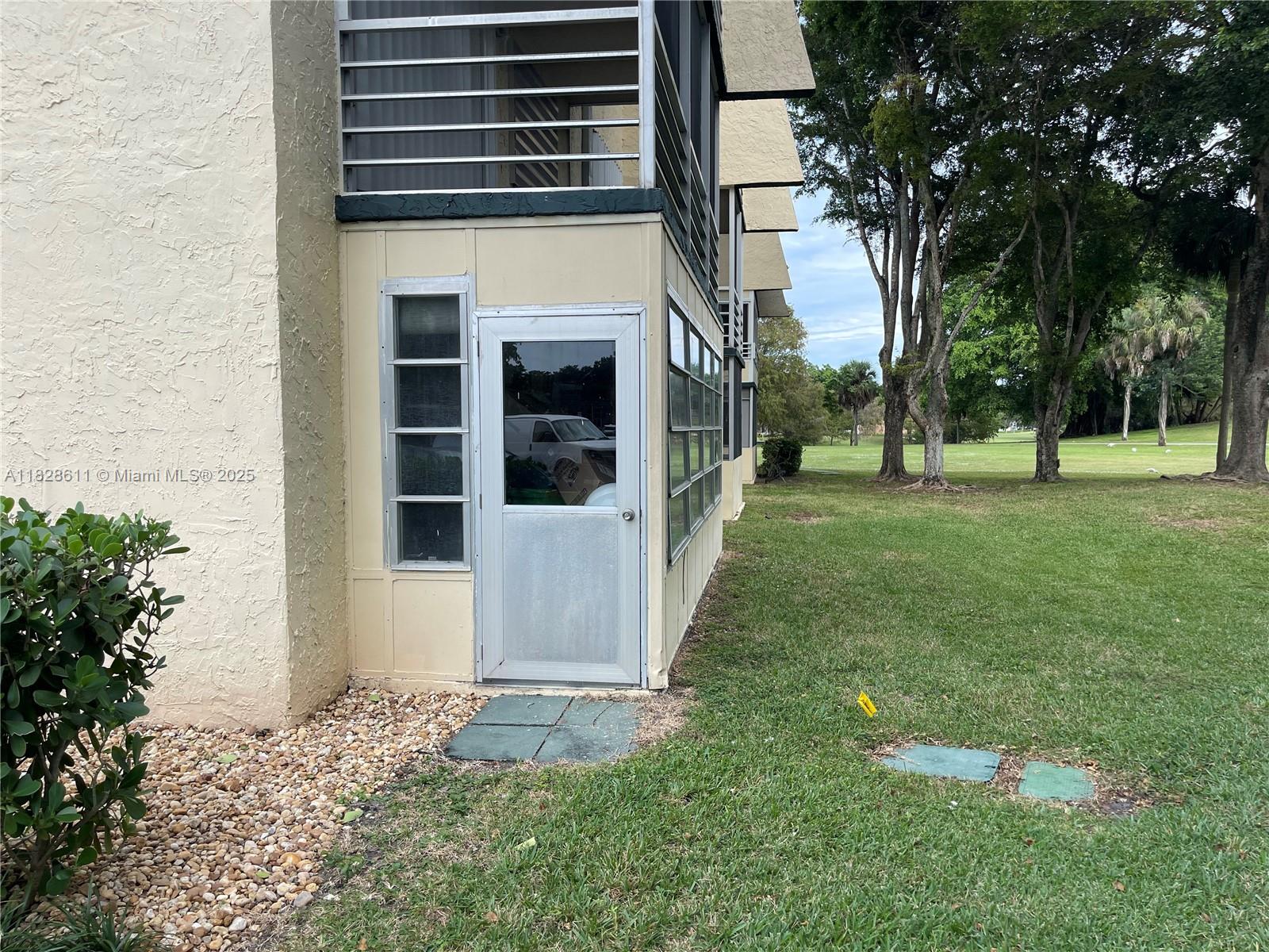 LIME BAY CONDOMINIUM 2 - Residential
