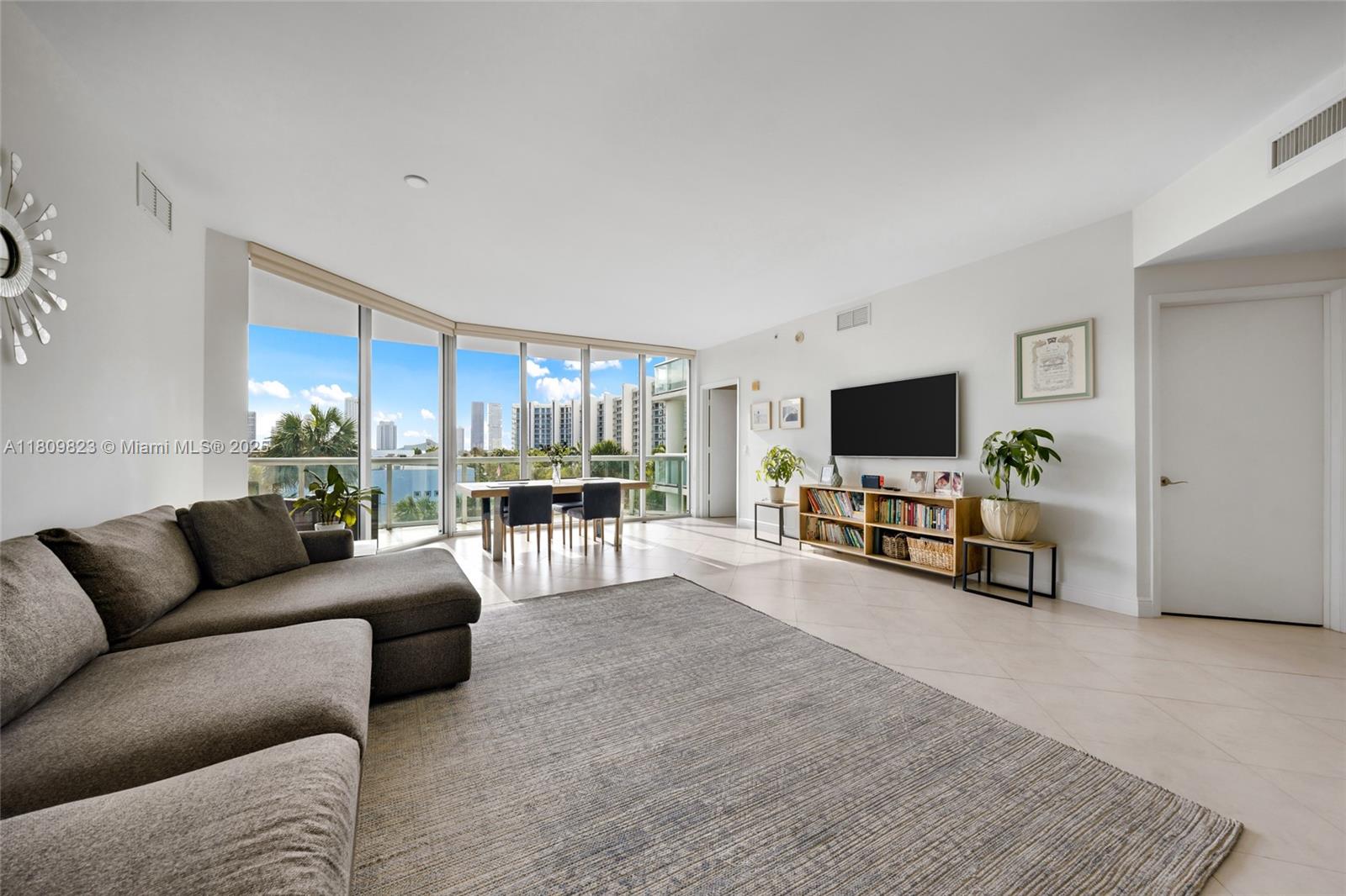 THE ATRIUM AT AVENTURA CO - Residential