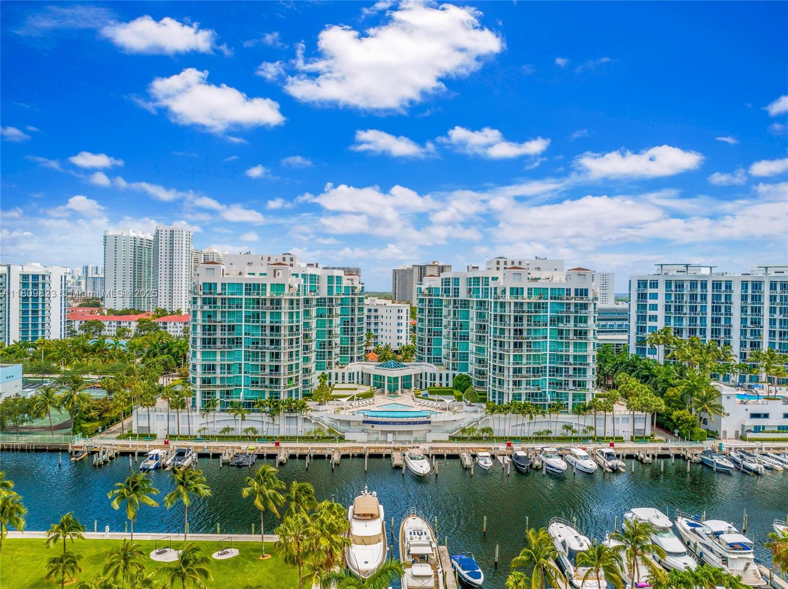 3131 Ne 188th St 2-506, Aventura, Miami-Dade County, Florida - 2 Bedrooms  
3 Bathrooms - 