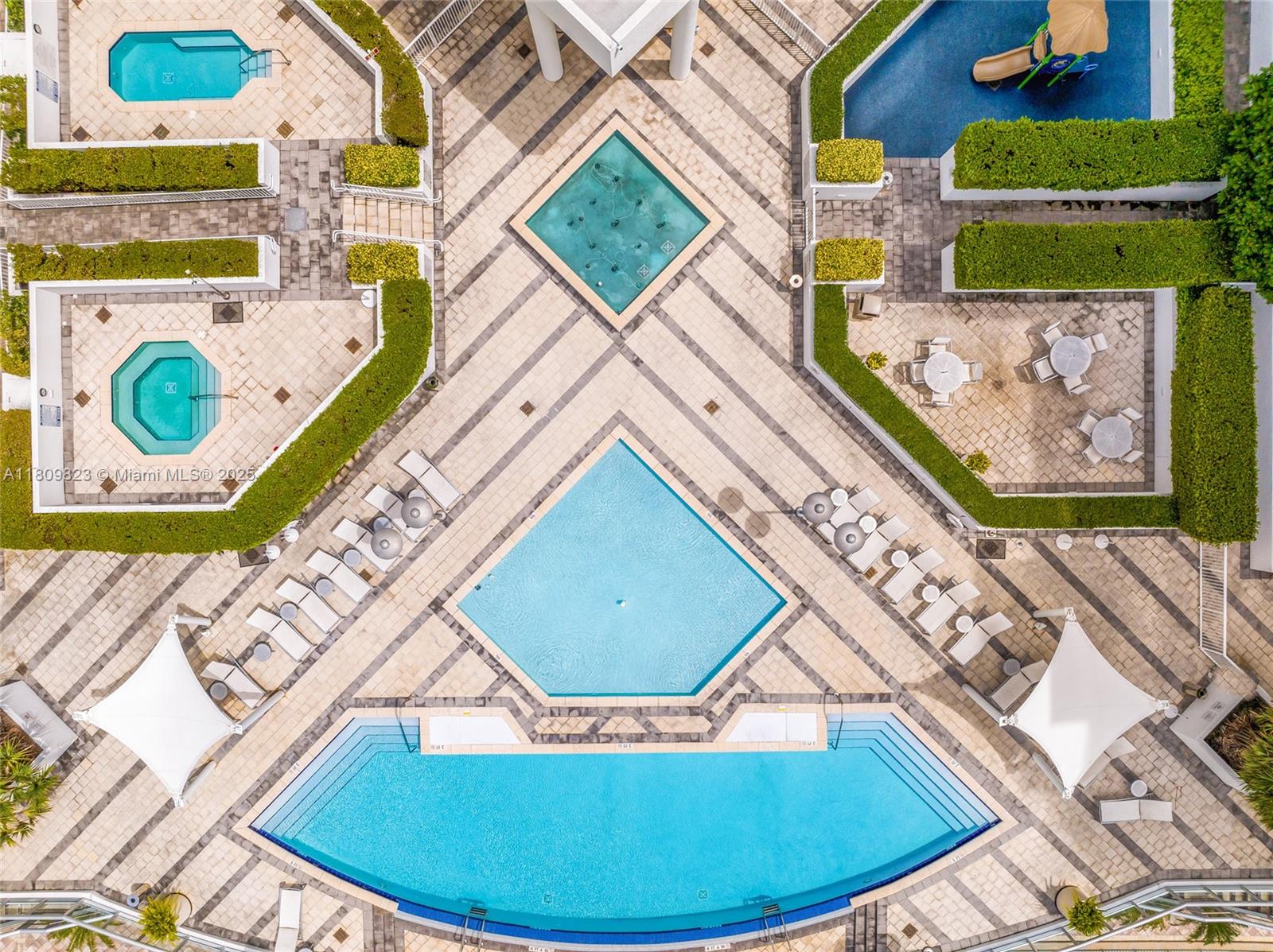 THE ATRIUM AT AVENTURA CO - Residential