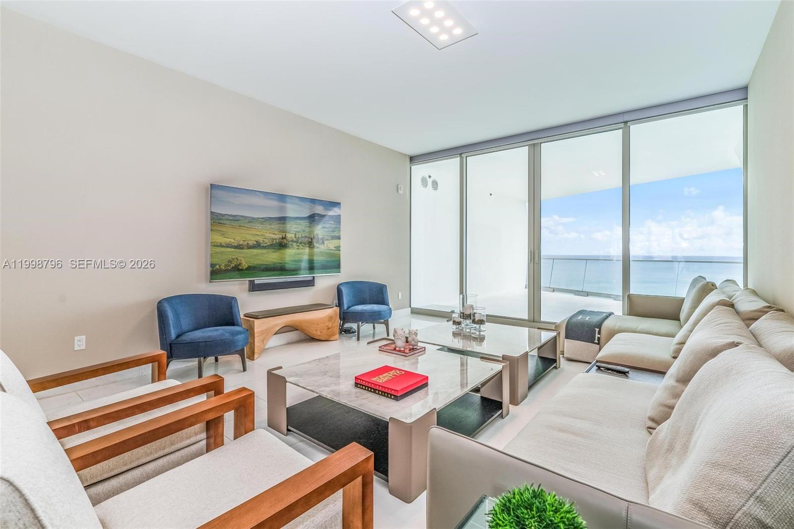 16901 Collins Ave 903