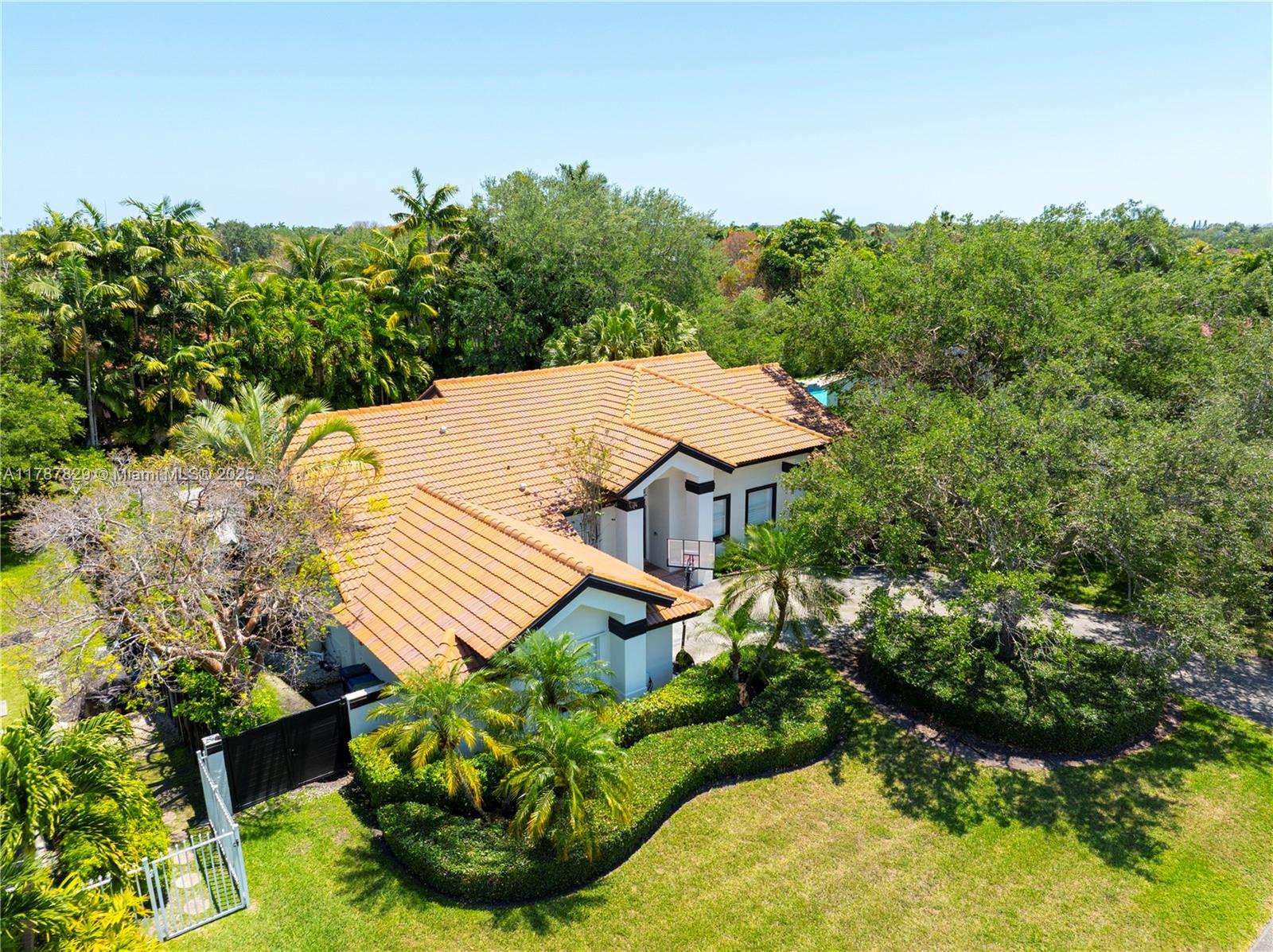 Property for Sale at 16125 Sw 84th Pl, Palmetto Bay, Miami-Dade County, Florida - Bedrooms: 4 
Bathrooms: 3  - $1,790,000