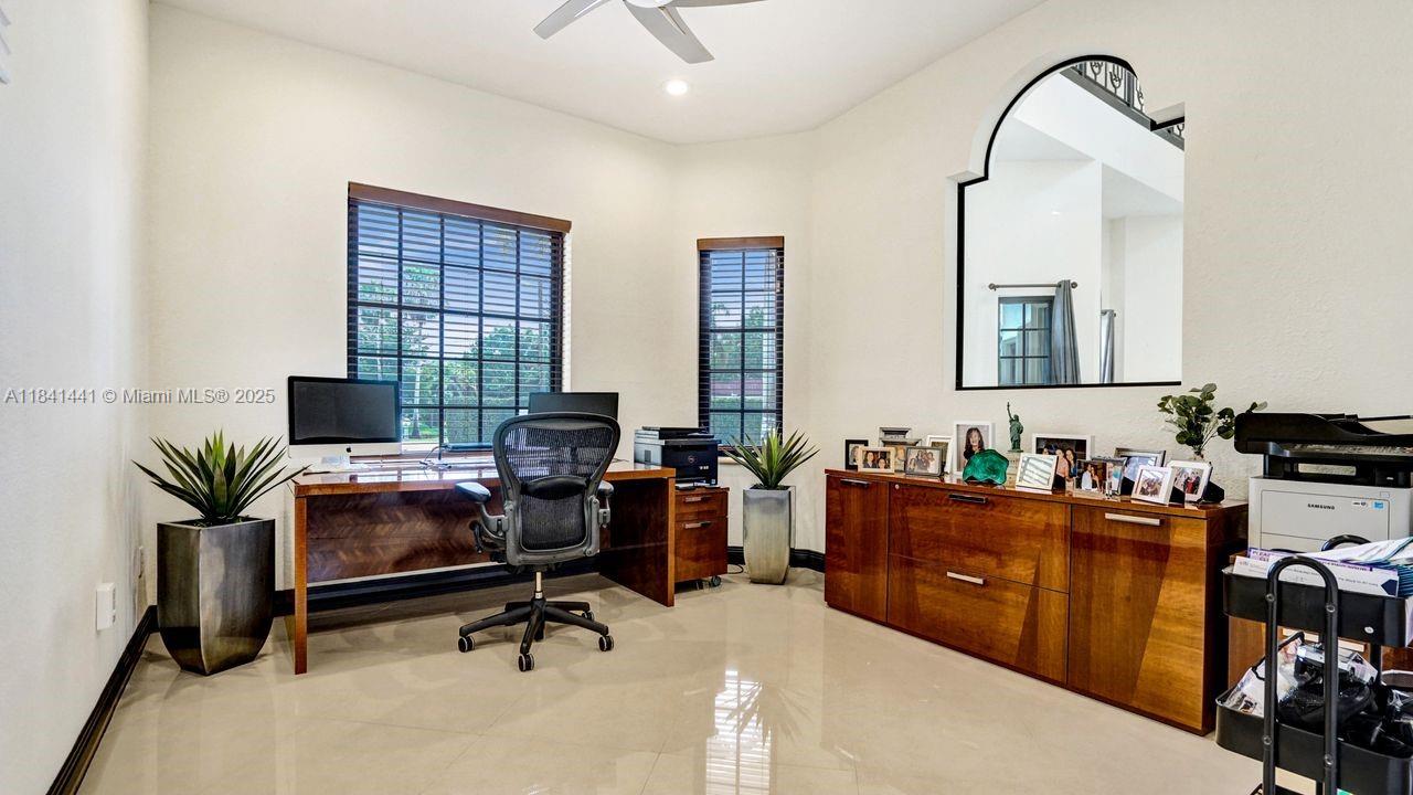 FLAMINGO GROVES - Residential