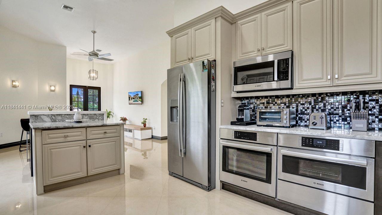 FLAMINGO GROVES - Residential