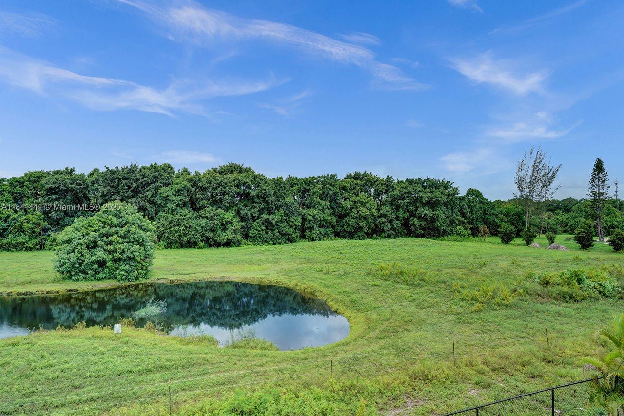 FLAMINGO GROVES - Residential