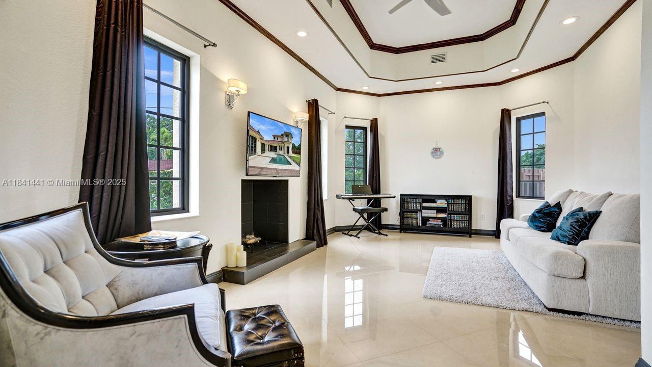 FLAMINGO GROVES - Residential