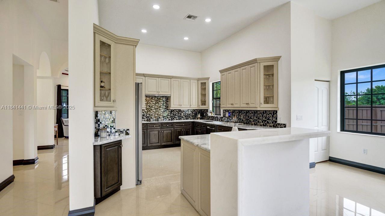 FLAMINGO GROVES - Residential