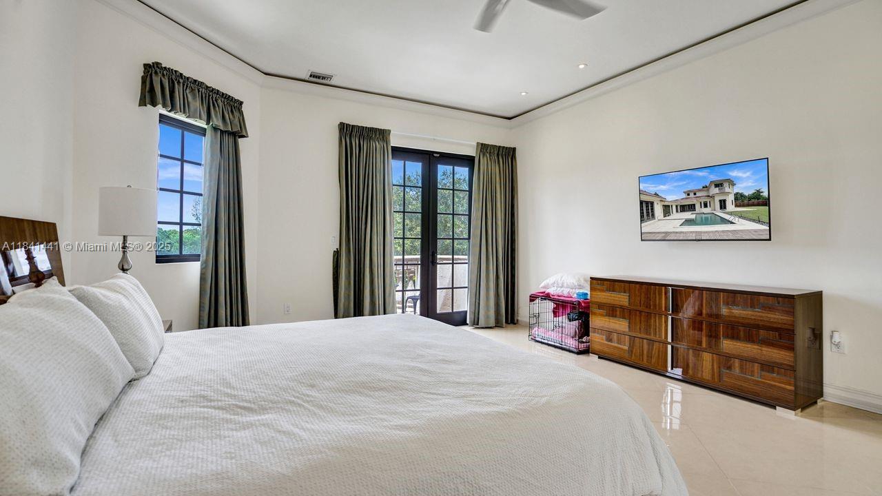 FLAMINGO GROVES - Residential