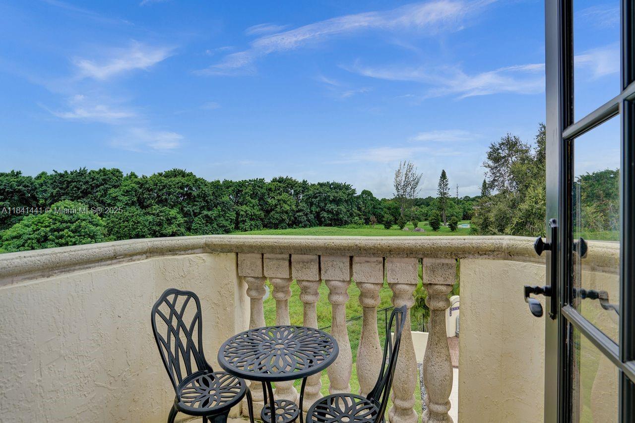 FLAMINGO GROVES - Residential