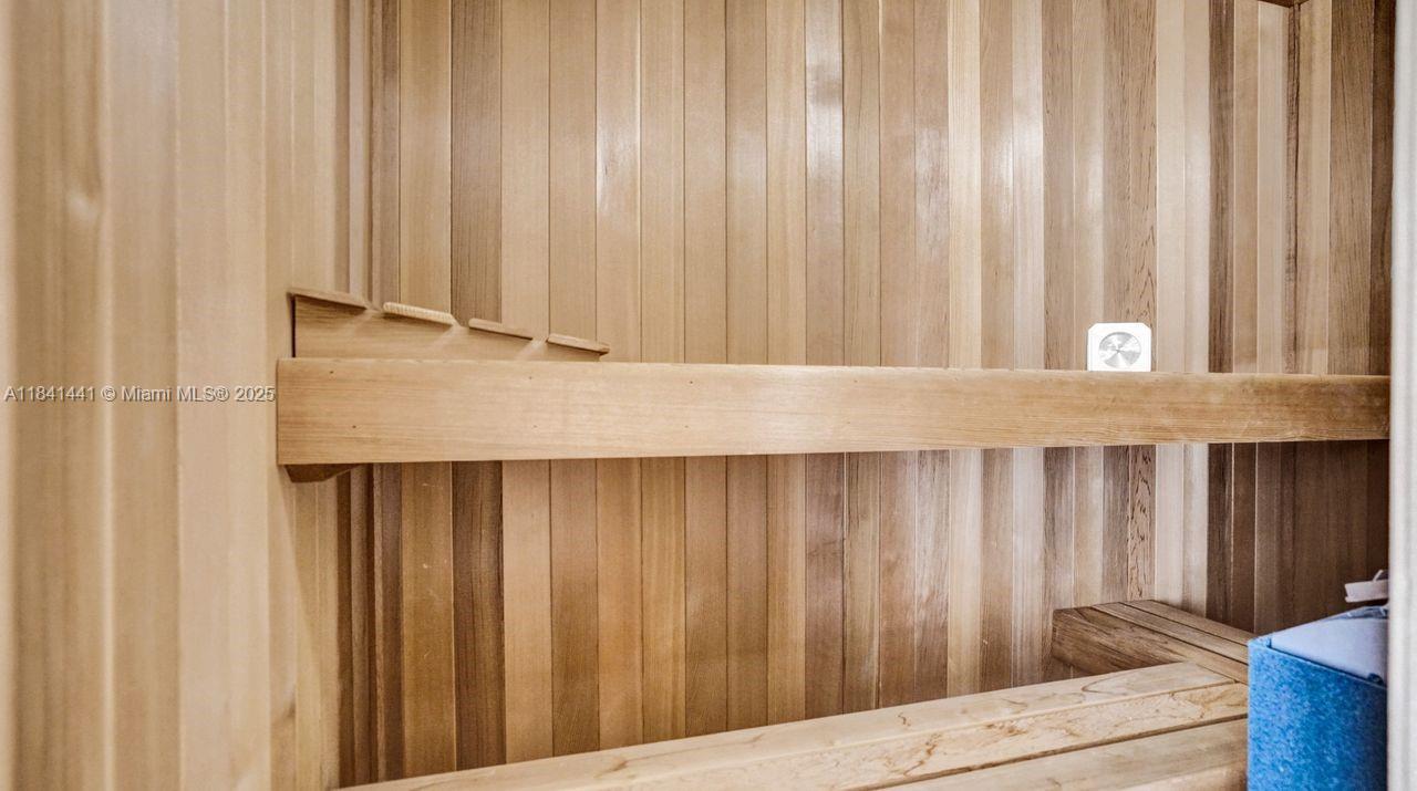 FLAMINGO GROVES - Residential