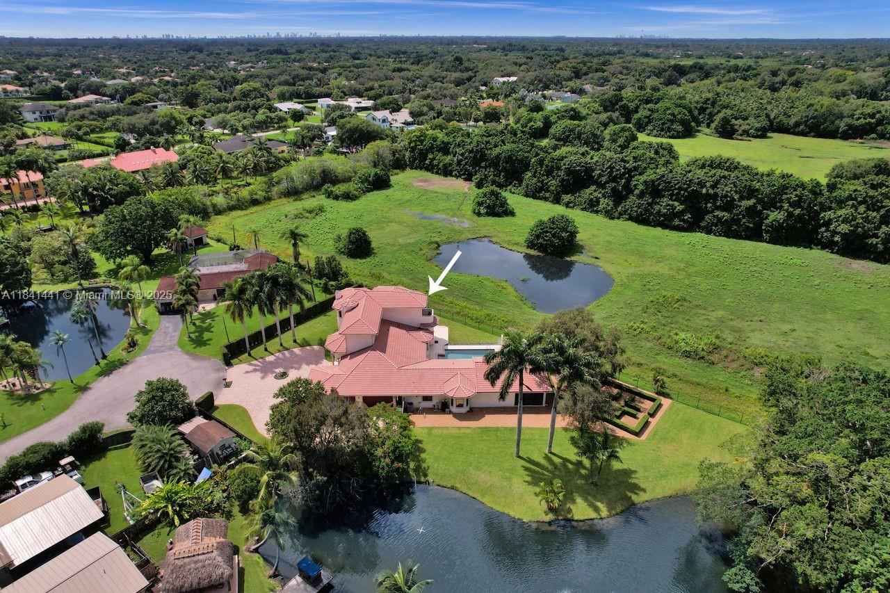 FLAMINGO GROVES - Residential