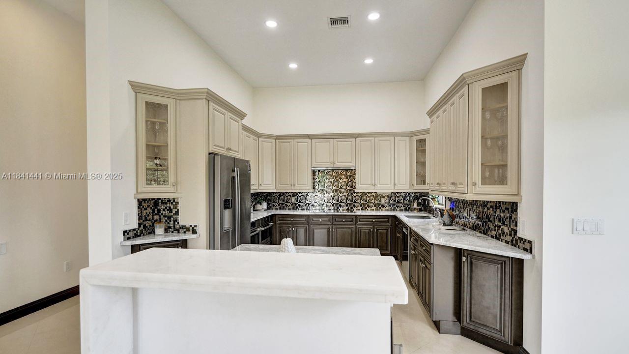 FLAMINGO GROVES - Residential