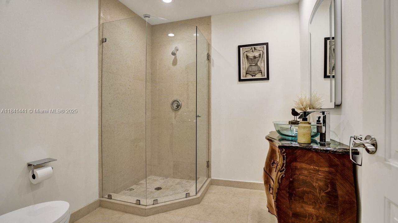 FLAMINGO GROVES - Residential