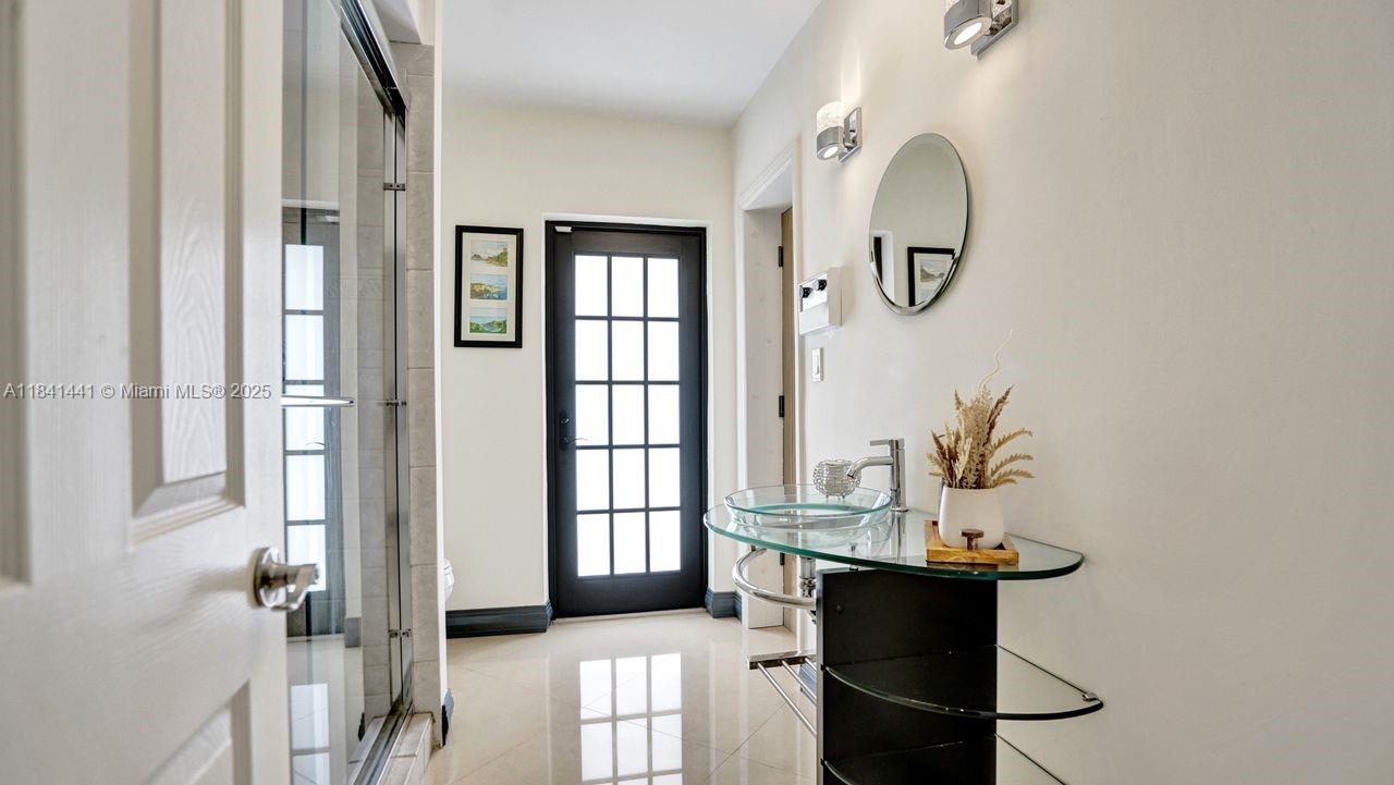 FLAMINGO GROVES - Residential