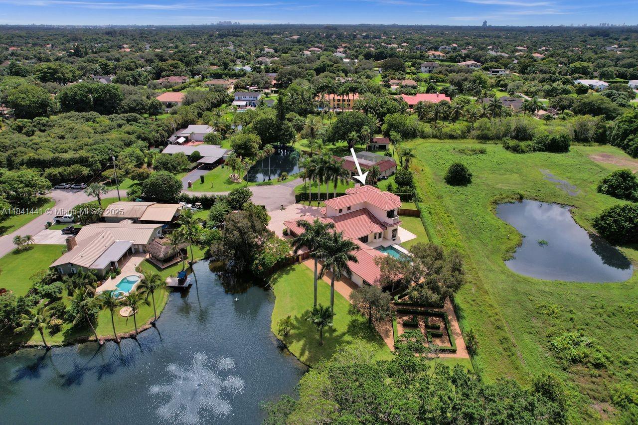 FLAMINGO GROVES - Residential