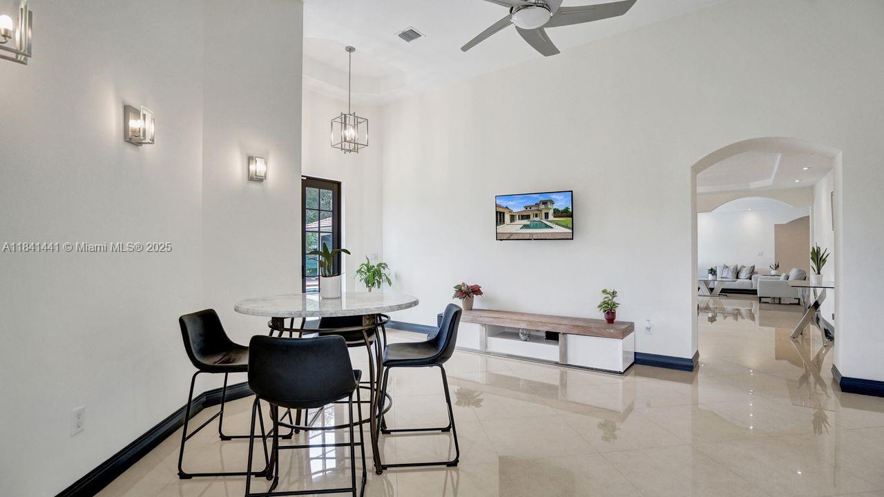 FLAMINGO GROVES - Residential