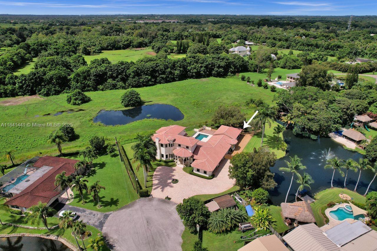 FLAMINGO GROVES - Residential