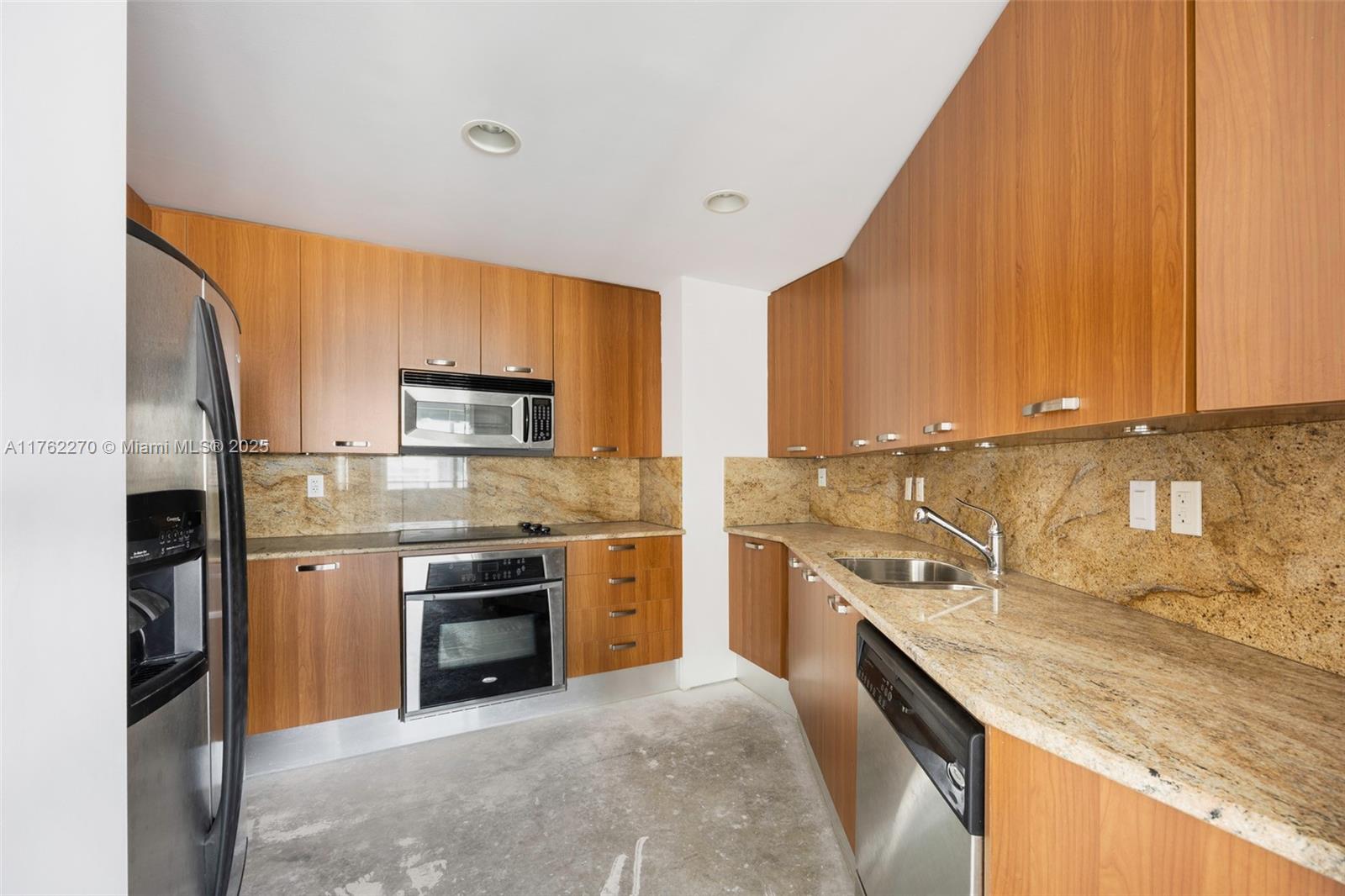 MAYFIELD CONDO - Residential