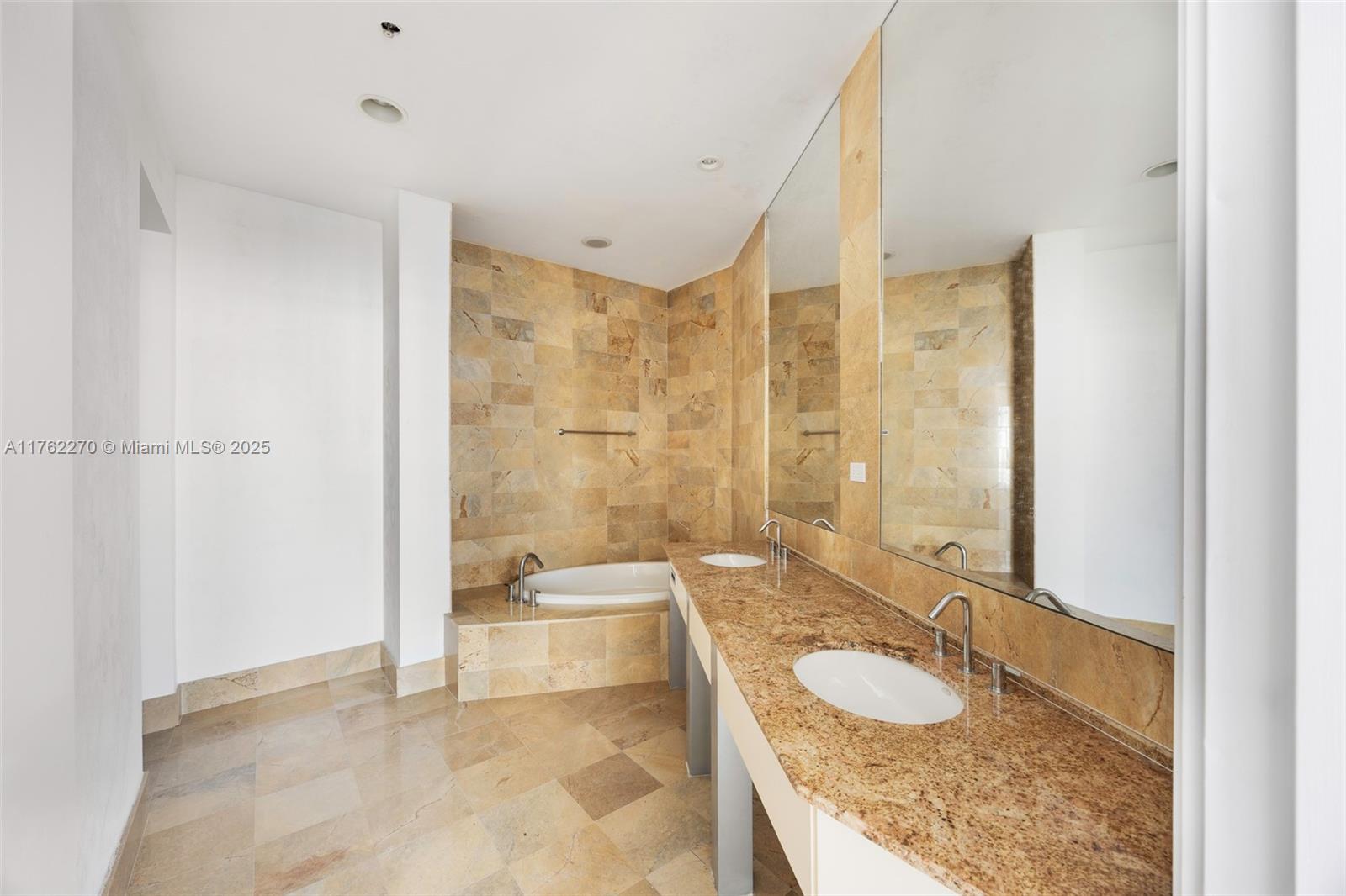 MAYFIELD CONDO - Residential