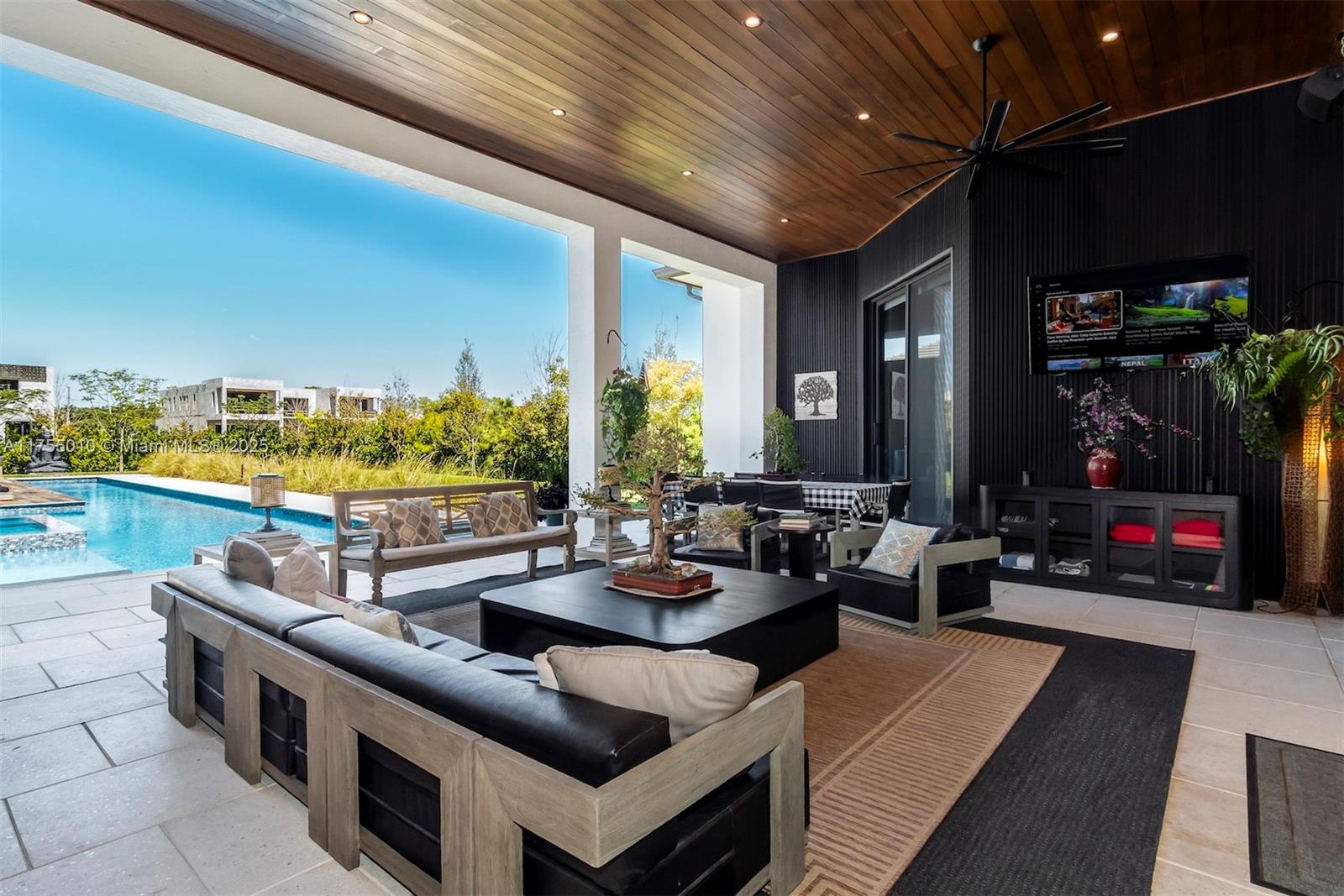 FLA FRUIT LANDS CO - Residential