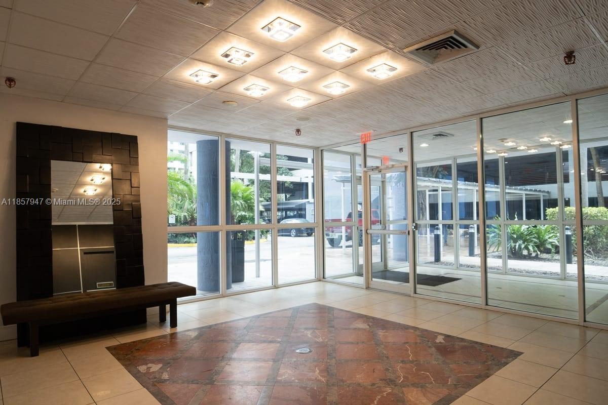 800 N Miami Ave E-606