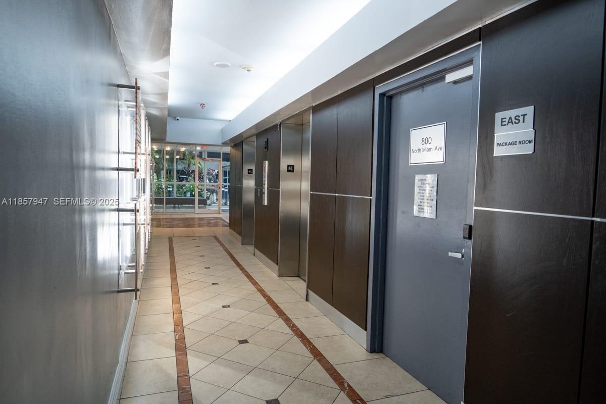 MADISON DOWNTOWN CONDO - Residential Lease