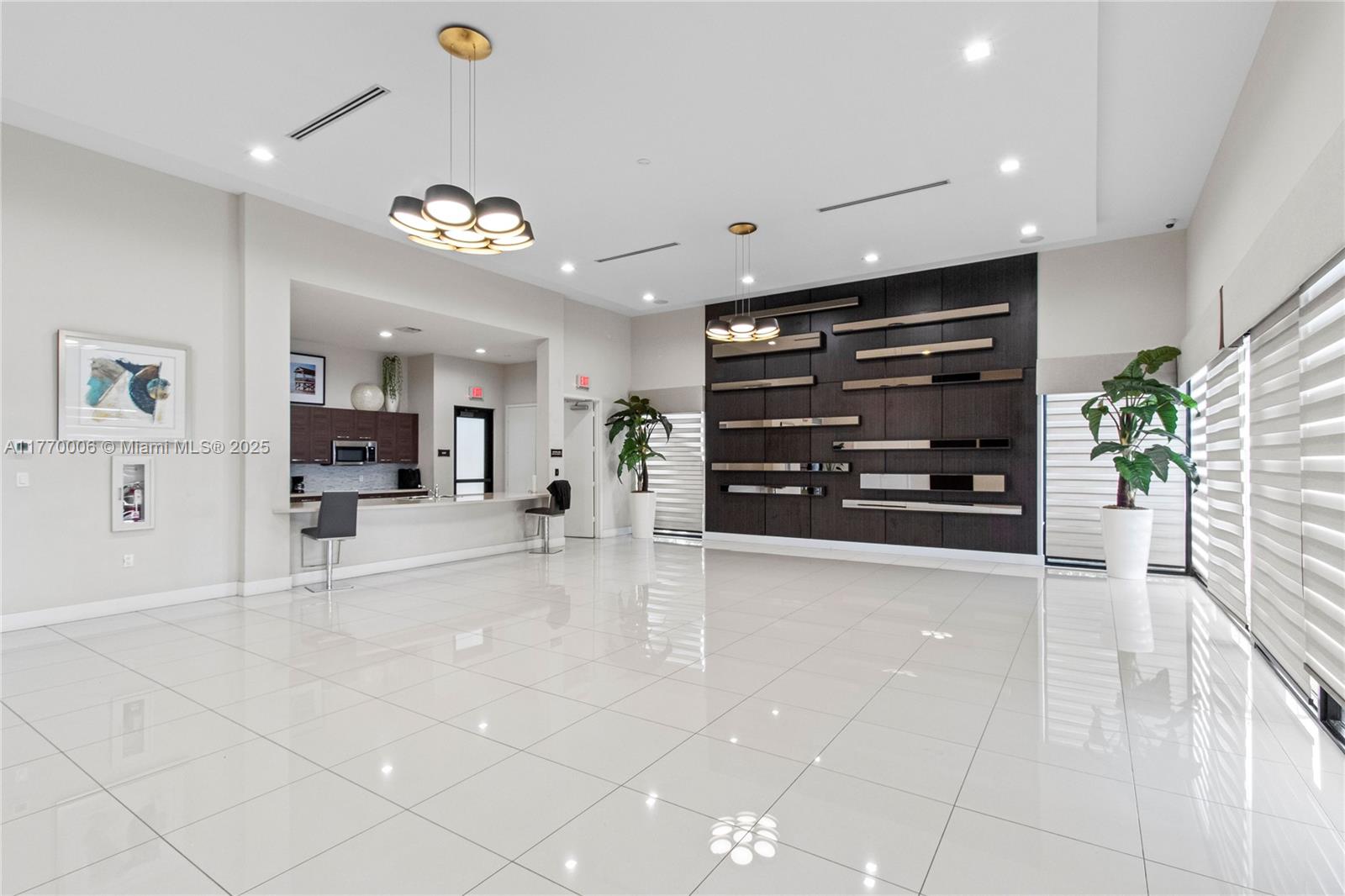 AQUABELLA SECTION ONE - Residential