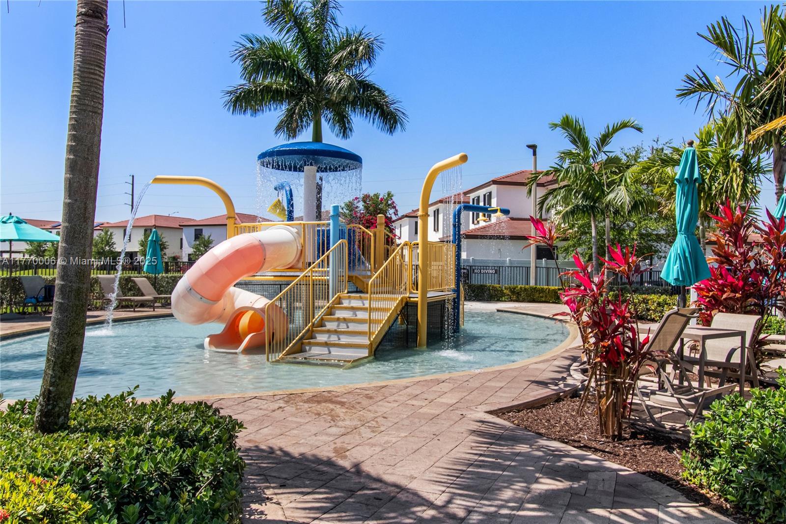 AQUABELLA SECTION ONE - Residential
