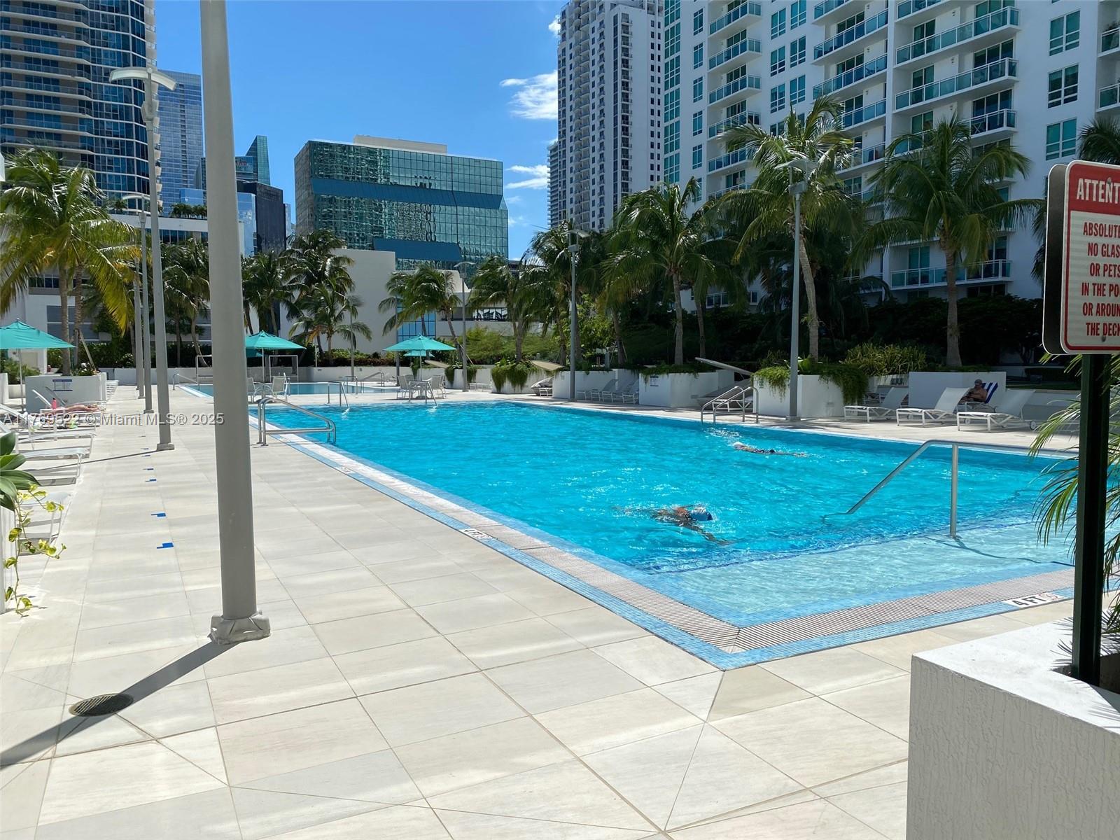 Rental Property at 950 Brickell Bay Dr 1600, Miami, Broward County, Florida - Bedrooms: 1 
Bathrooms: 1  - $3,000 MO.