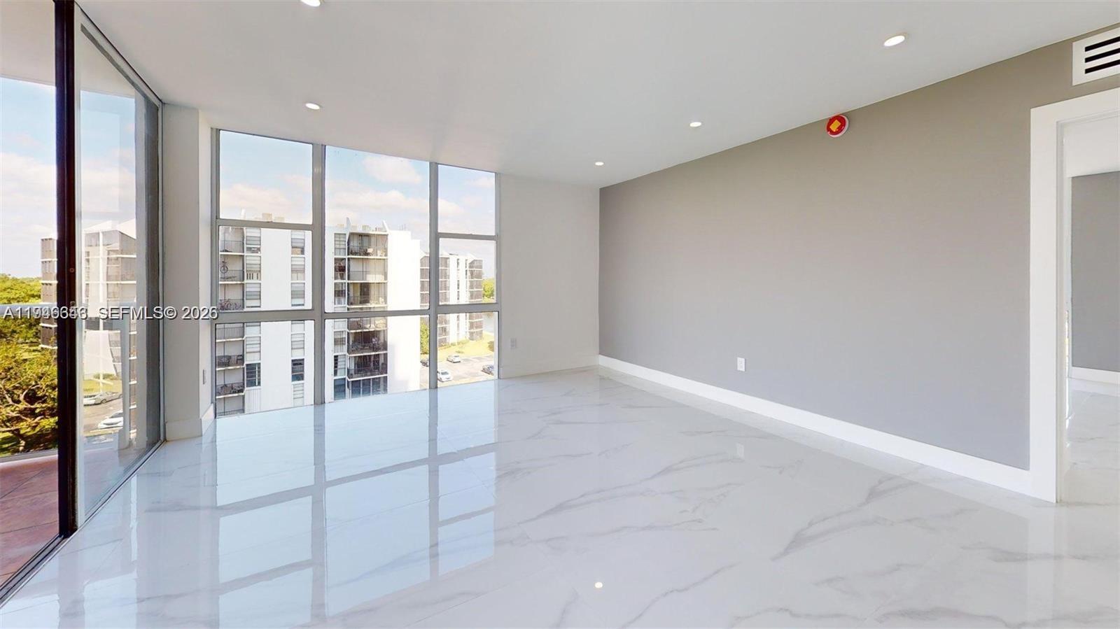 3625 N Country Club Dr 609