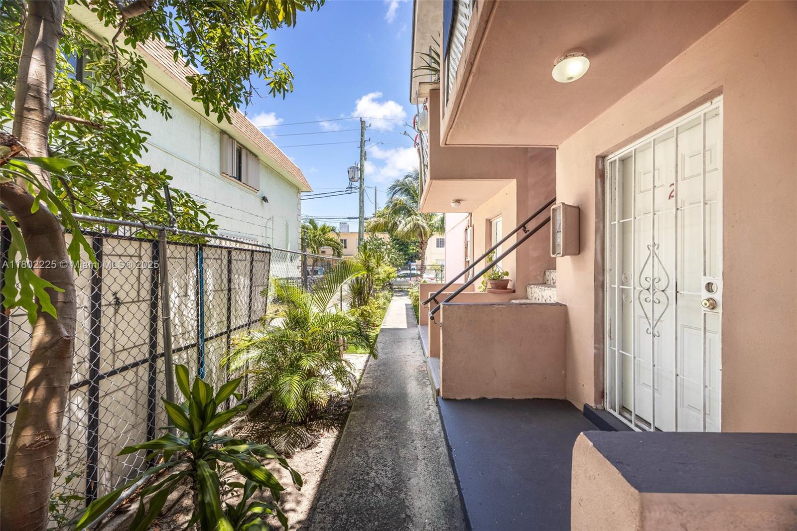 212 NW 7th Ave