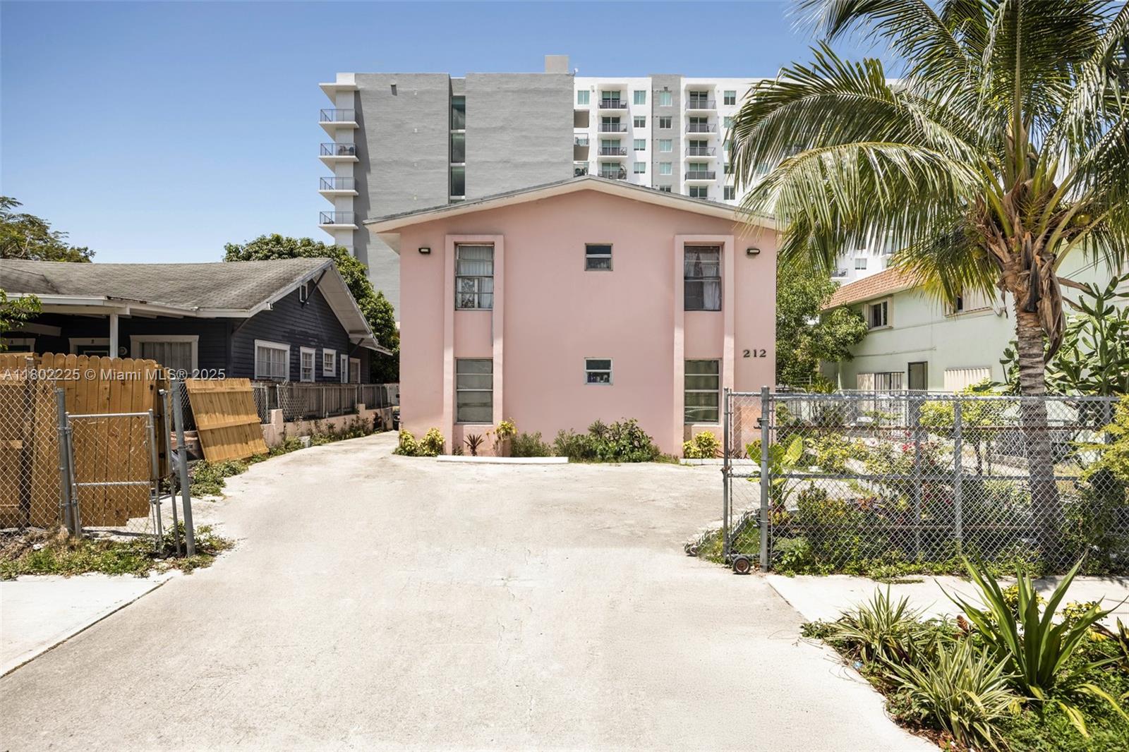 212 NW 7th Ave