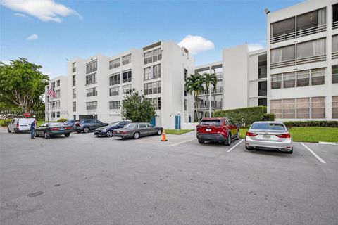 Photo of Plantation, FL 33317 (MLS # A11876351)