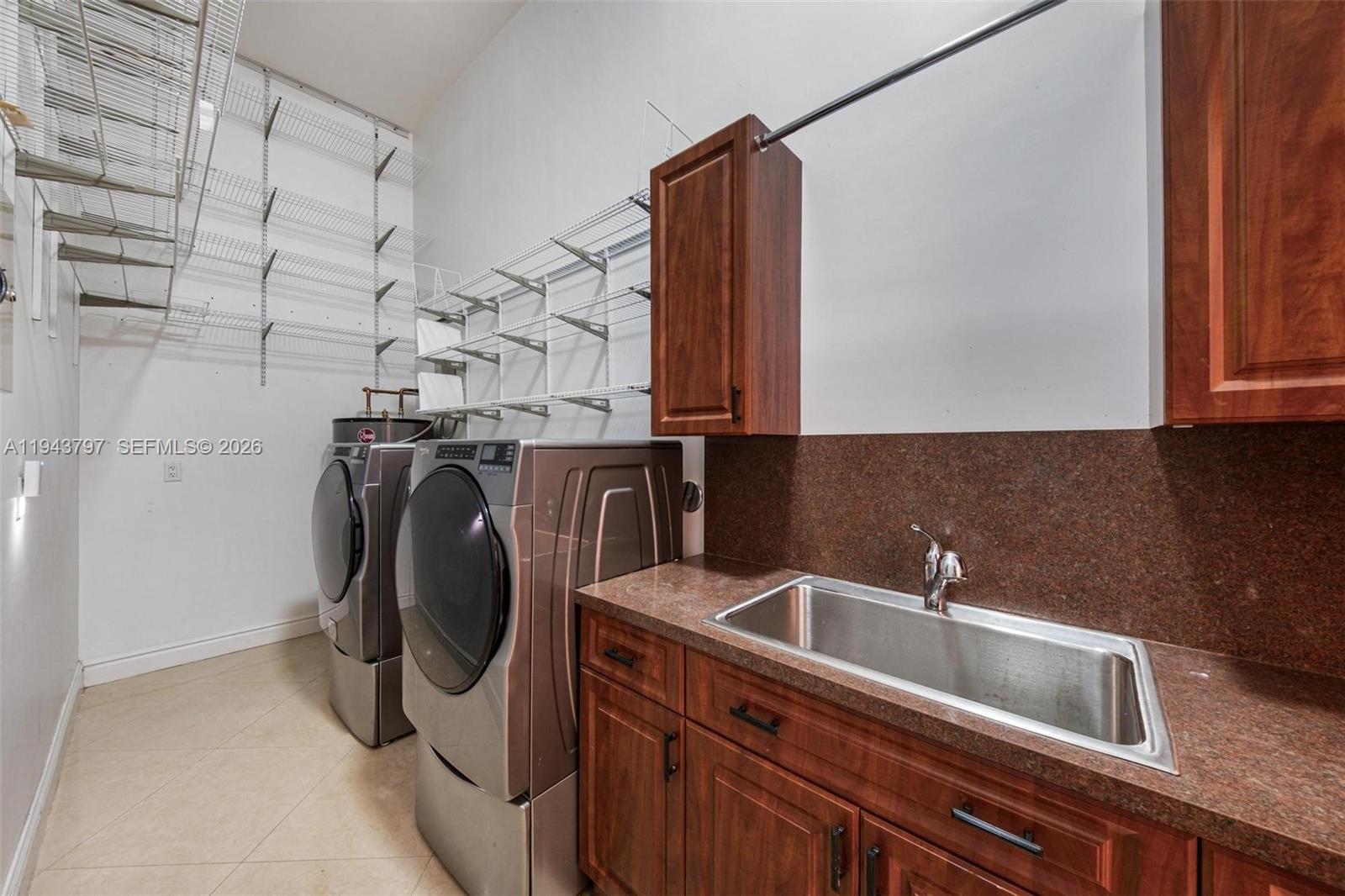 BISC GARDENS SEC F PT 1 - Residential