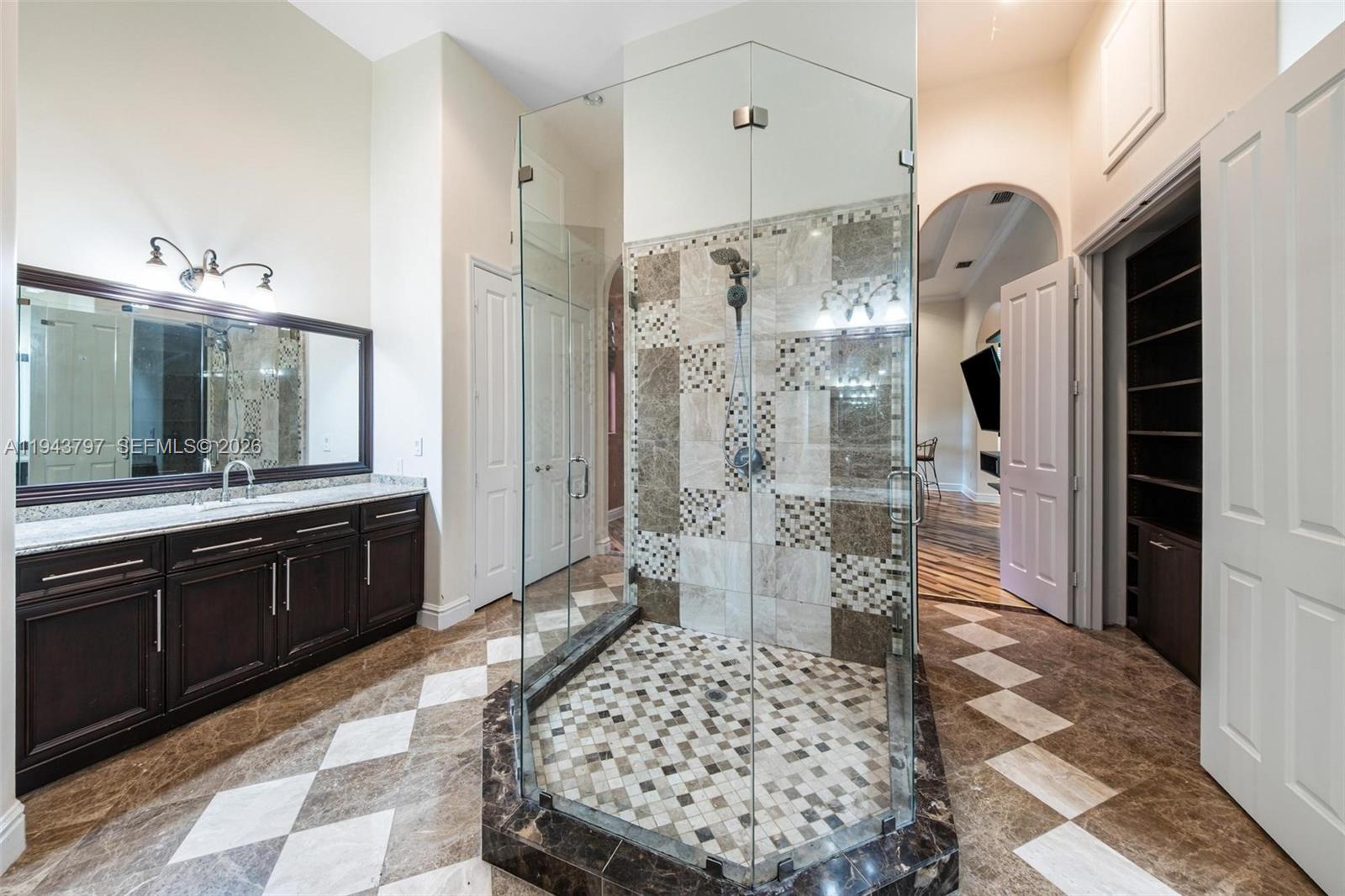 BISC GARDENS SEC F PT 1 - Residential