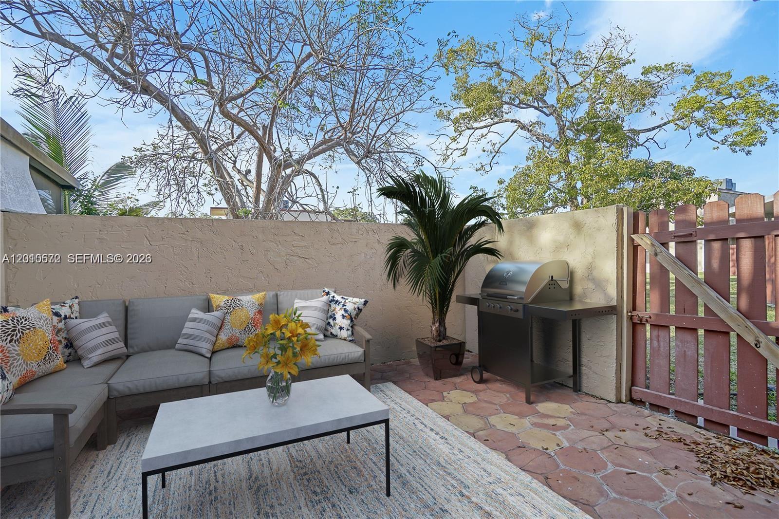 VILLAS AT CUTLER RIDGE - Residential