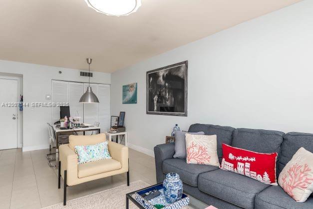 ISOLA CONDO - Residential