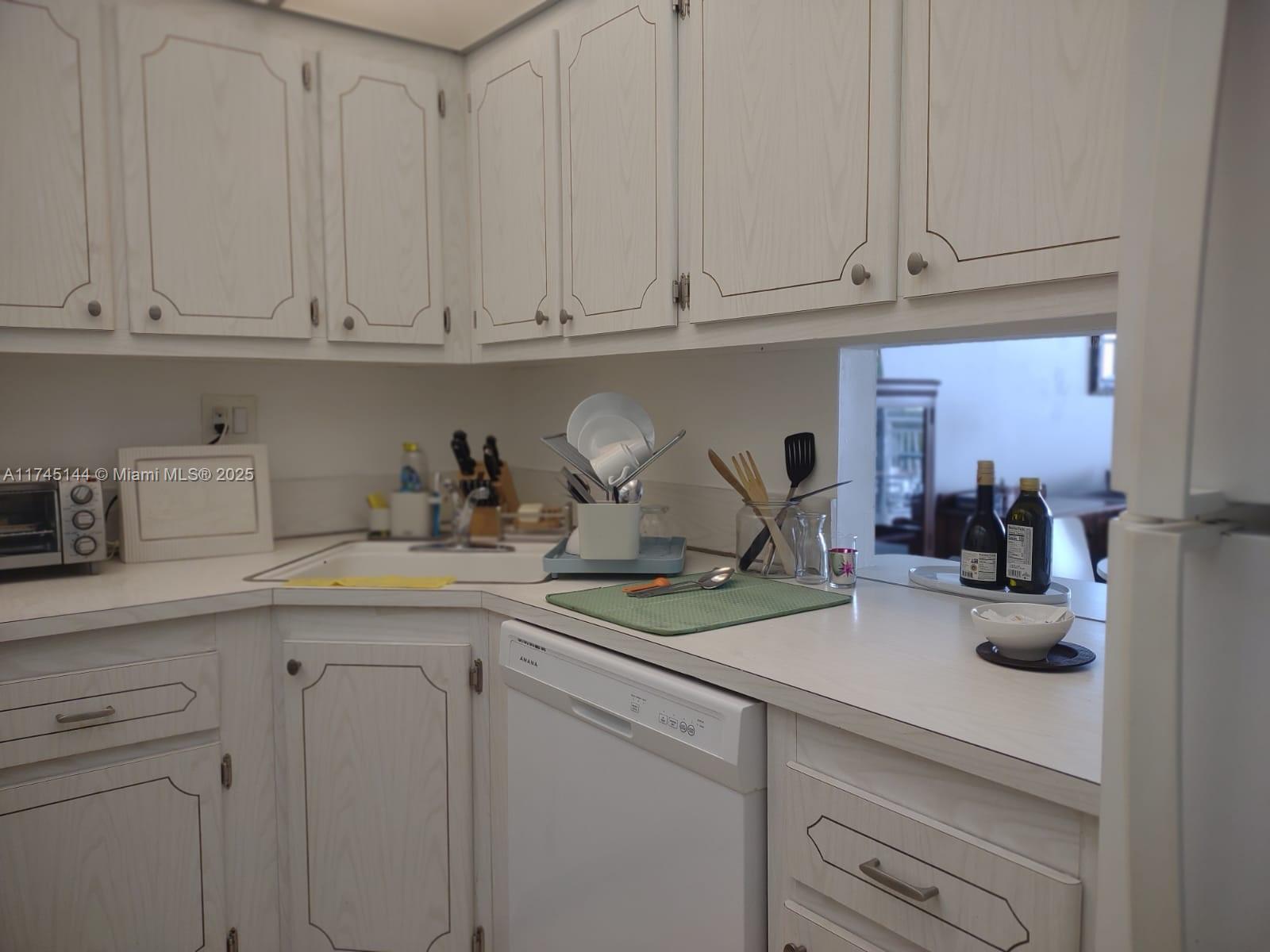 Bayview Palms Condo - Residential