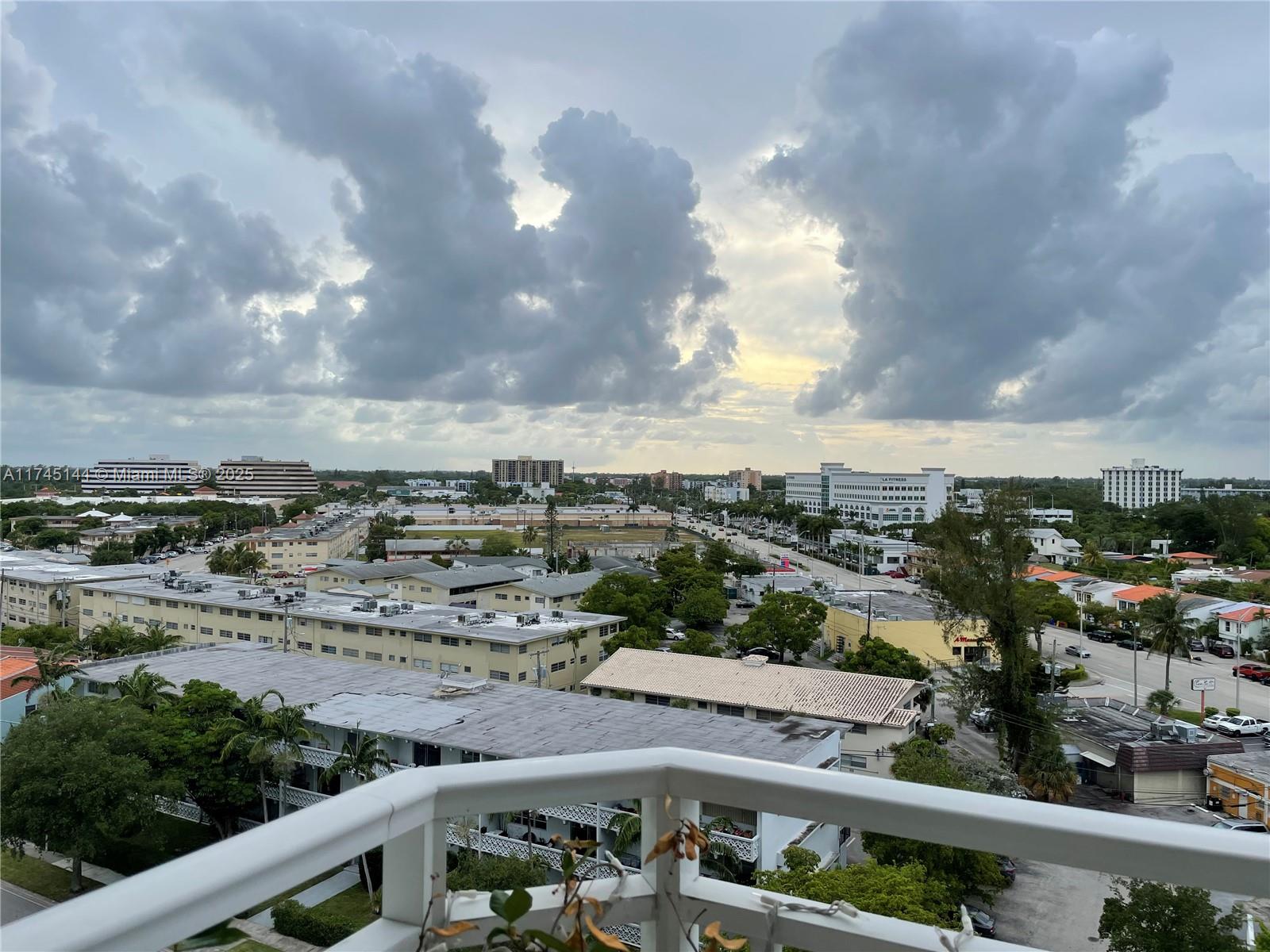 Bayview Palms Condo - Residential