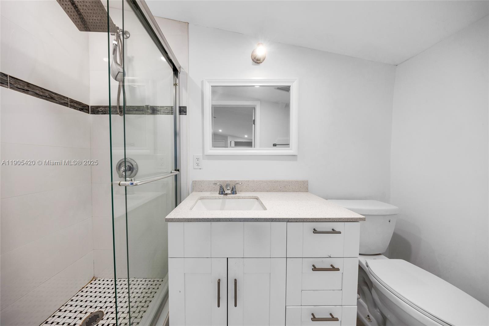 LOOK HOMESITES NO 2 - Residential Lease