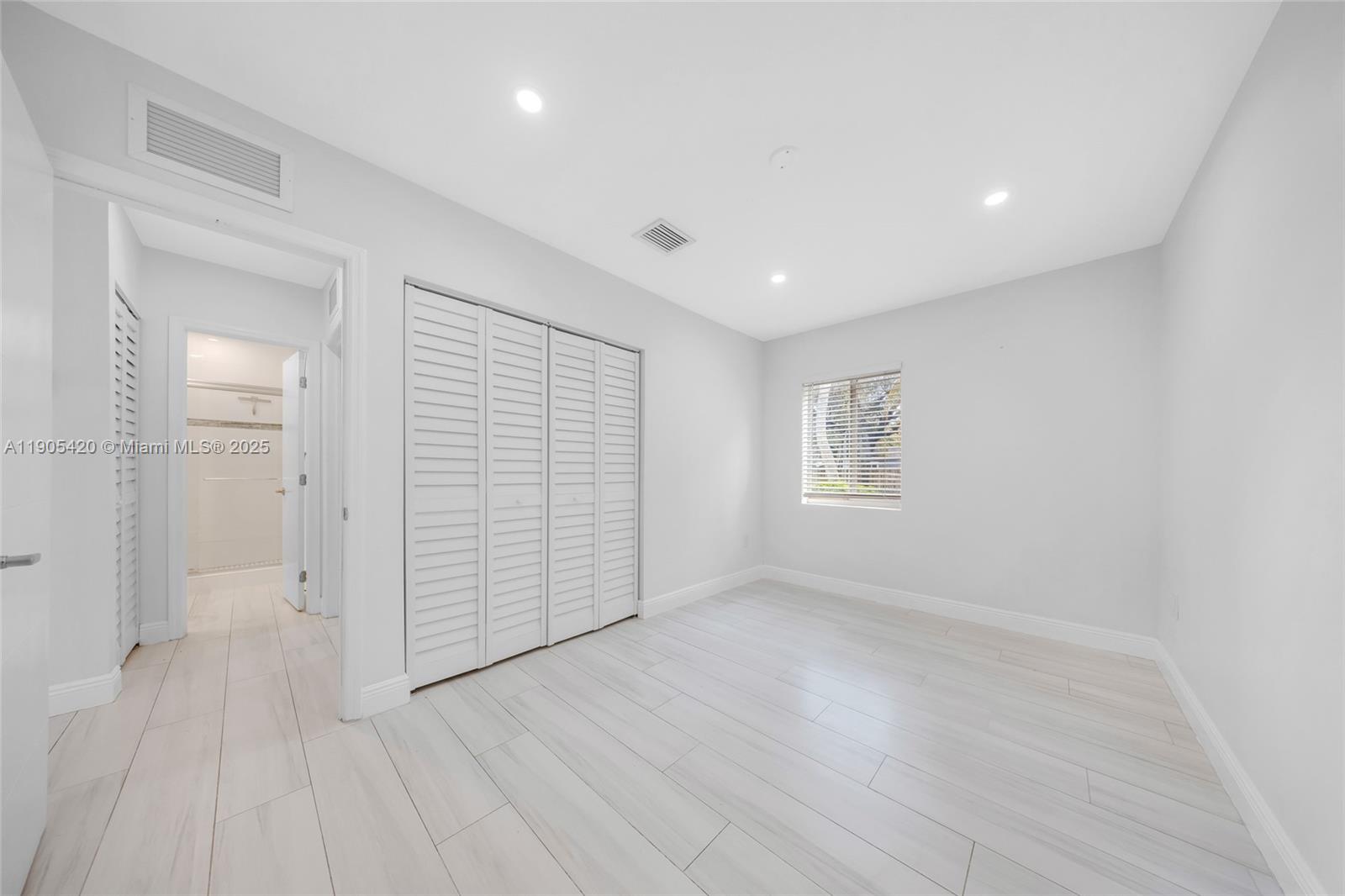 LOOK HOMESITES NO 2 - Residential Lease