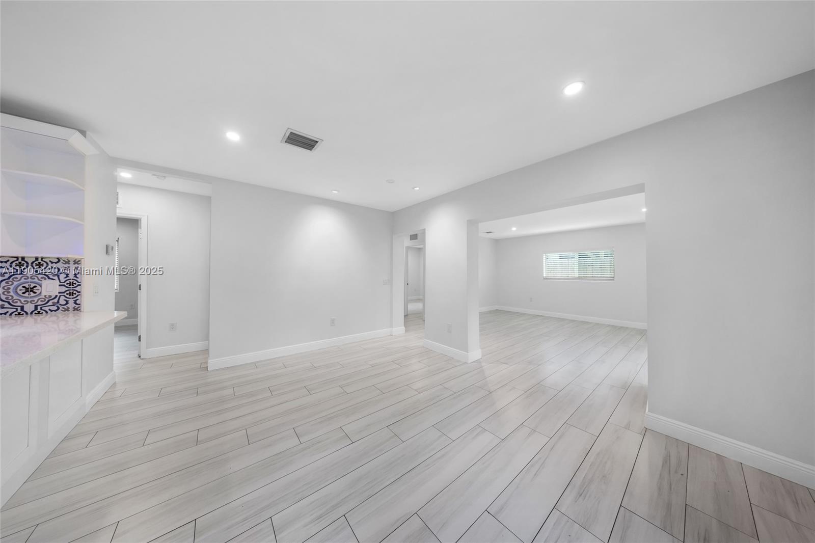 LOOK HOMESITES NO 2 - Residential Lease